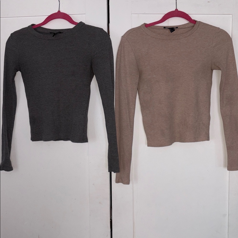 Forever 21 Gray and Tan Crew Neck Sweaters